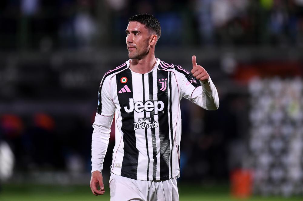 6-0：迪奥曼德·阎，前莱加尼斯球员，在拜访巴萨之前重创法兰克福